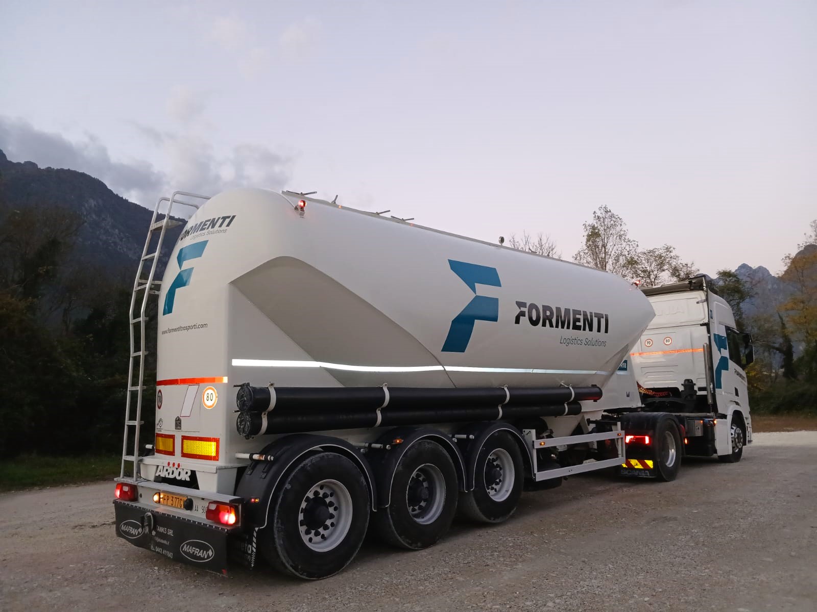 WhatsApp Image 2024-10-30 at 17.12.56